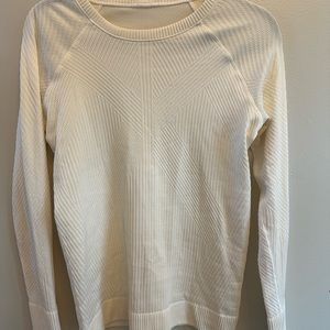White / Cream Lululemon ribbed long sleeve top.